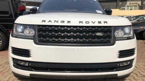 Land Rover Range Rover • 2018 • 50,000 km