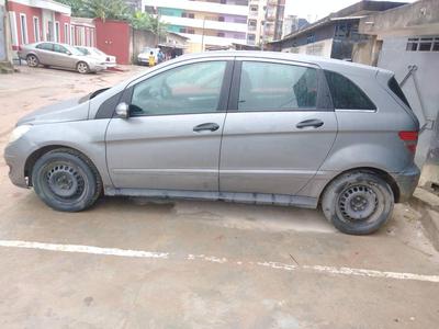 Mercedes-Benz Trieda B • 2006 • 200 km