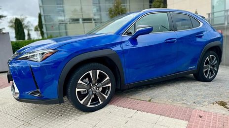 Lexus UX • 2019 • 69,000 km