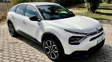 Citroën C4 • 2021 • 33,500 km