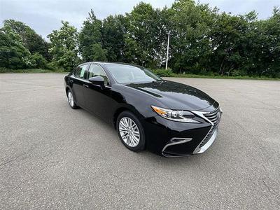 Lexus ES 350 • 2018 • 17,860 km