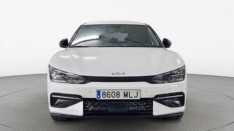 Kia K900 • 2023 • 3,165 km