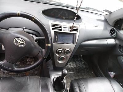 Toyota Yaris • 2009 • 200,000 km