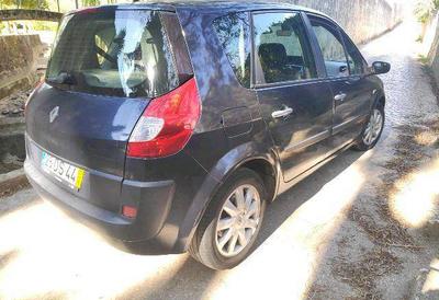 Renault Scénic • 2007 • 140,000 km