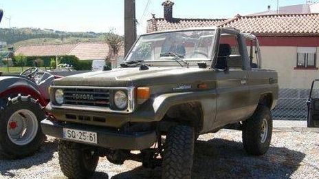 Toyota Land Cruiser • 1991 • 150,000 km