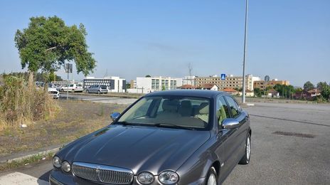 Jaguar X-Type • 2007 • 220,000 km