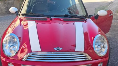 MINI Cooper • 2004 • 160,000 km
