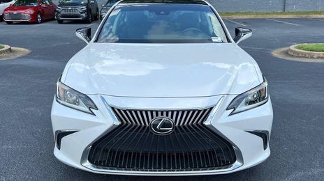 Lexus ES 350 • 2023 • 21,901 km