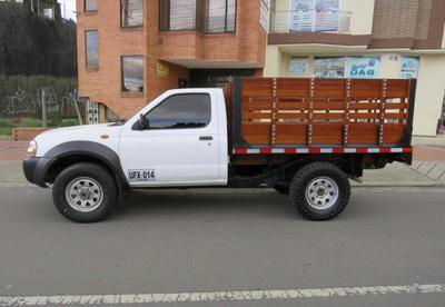 Nissan Np300 • 2010 • 82,000 km