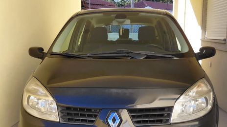 Renault Scénic • 2006 • 193,022 km