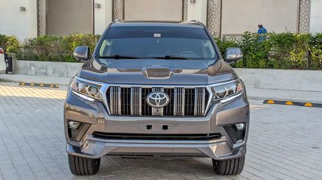 Toyota Land Cruiser • 2023 • 20,473 km