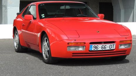 Porsche 944 • 1989 • 128,725 km