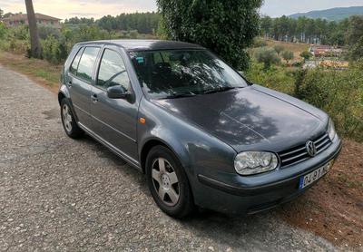 Volkswagen Golf • 1999 • 200,000 km
