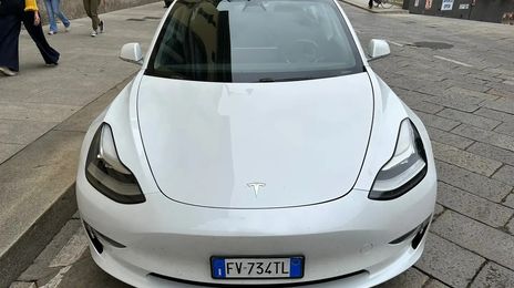 Tesla Model 3 • 2019 • 81,000 km
