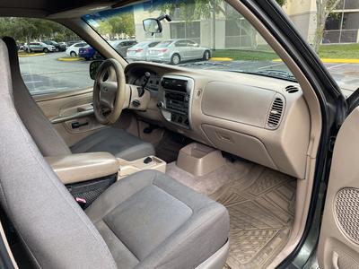 Ford Explorer • 2002 • 76,000 km
