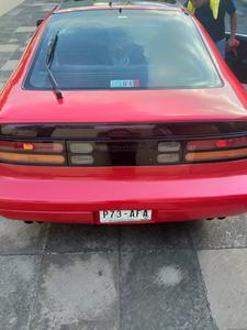 Nissan 300c • 1992 • 35,000 km
