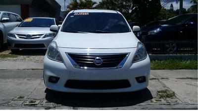 Nissan Versa • 2014 • 60,000 km
