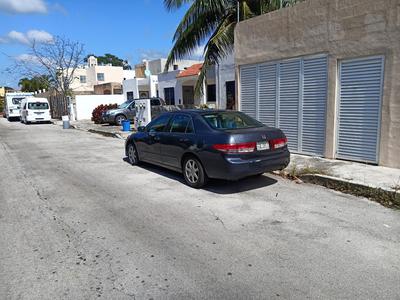 Honda Accord • 2003 • 213,000 km