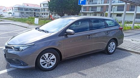 Toyota Auris • 2016 • 171,450 km