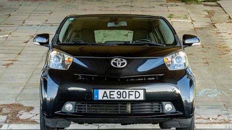 Toyota Vitz • 2009 • 81,000 km