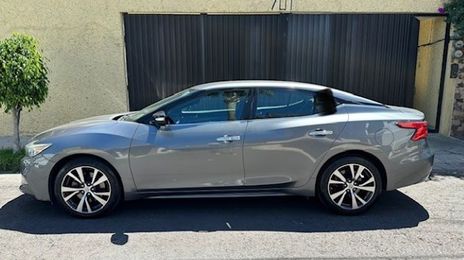 Nissan Maxima • 2016 • 55,600 km