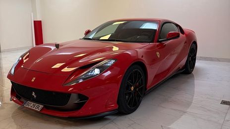Ferrari 812 Superfast • 2018 • 40,000 km