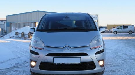 Citroën C4 • 2009 • 182,000 km