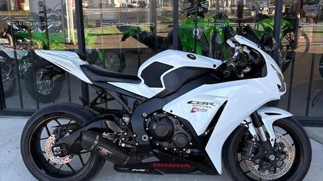 Honda cbr-1000rr • 2014 • 44,393 km