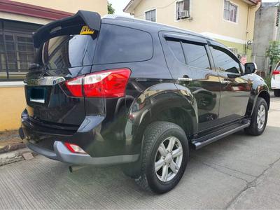 Isuzu MU-X • 2016 • 45,000 km