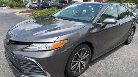 Toyota Camry Hybrid • 2023 • 18,423 km