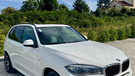 BMW X5 • 2017 • 121,016 km