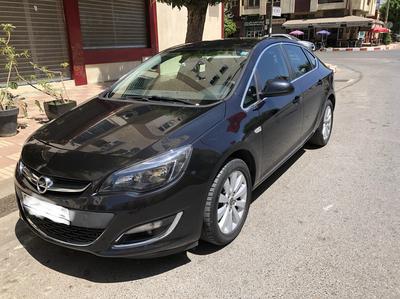 Opel Astra • 2015 • 147,000 km