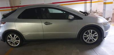 Honda Civic • 2010 • 175,000 km