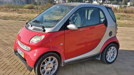 Smart fortwo • 2004 • 264,000 km