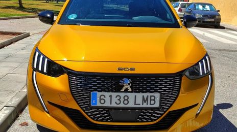 Peugeot 308 • 2020 • 24,000 km