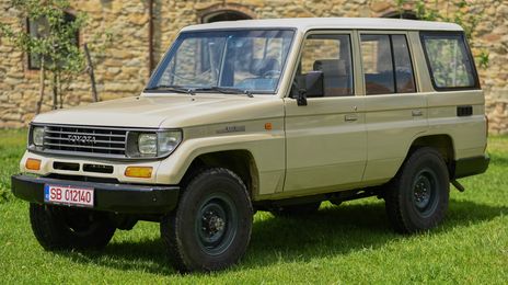 Toyota Land Cruiser • 1994 • 460,000 km