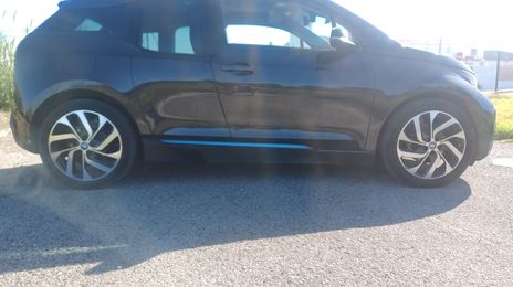 BMW i3 • 2013 • 125,438 km