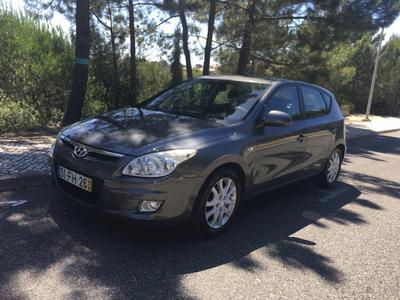 Hyundai i30 • 2008 • 164,000 km