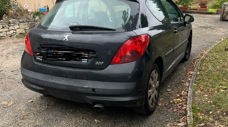 Peugeot 207 • 2007 • 348,000 km