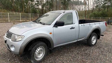 Mitsubishi L200 Pick up • 2007 • 265,000 km