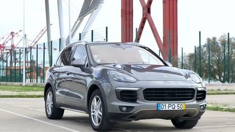 Porsche Cayenne • 2015 • 264,000 km