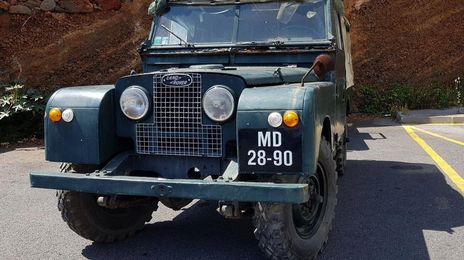 Land Rover LR2 • 1955 • 99,999 km