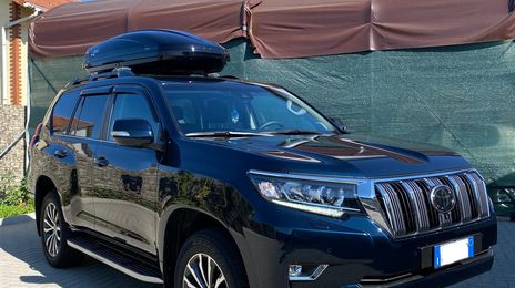 Toyota Land Cruiser • 2019 • 62,000 km
