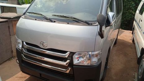 Toyota Hiace • 2010 • 43 km