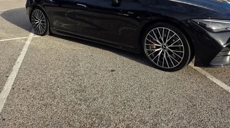 Mercedes-Benz E-Class • 2023 • 42,000 km