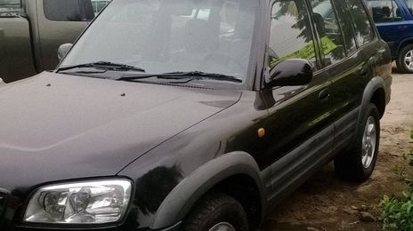 Toyota RAV4 • 2000 • 34 km