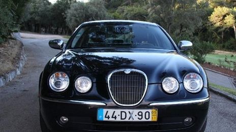Jaguar S-Type • 2005 • 108,000 km