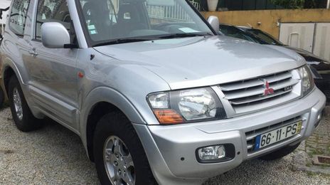 Mitsubishi Pajero • 2000 • 200,000 km