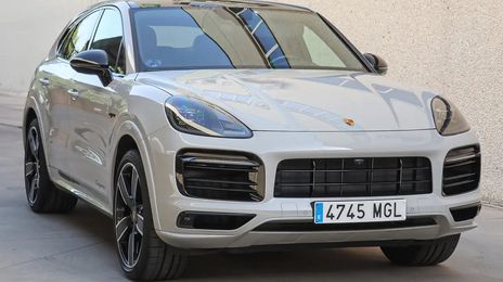 Porsche Cayenne Coupe • 2023 • 67,700 km