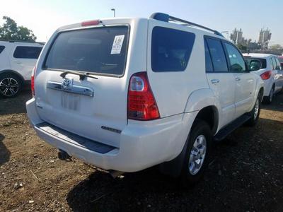 Toyota 4-Runner • 2006 • 10,000 km